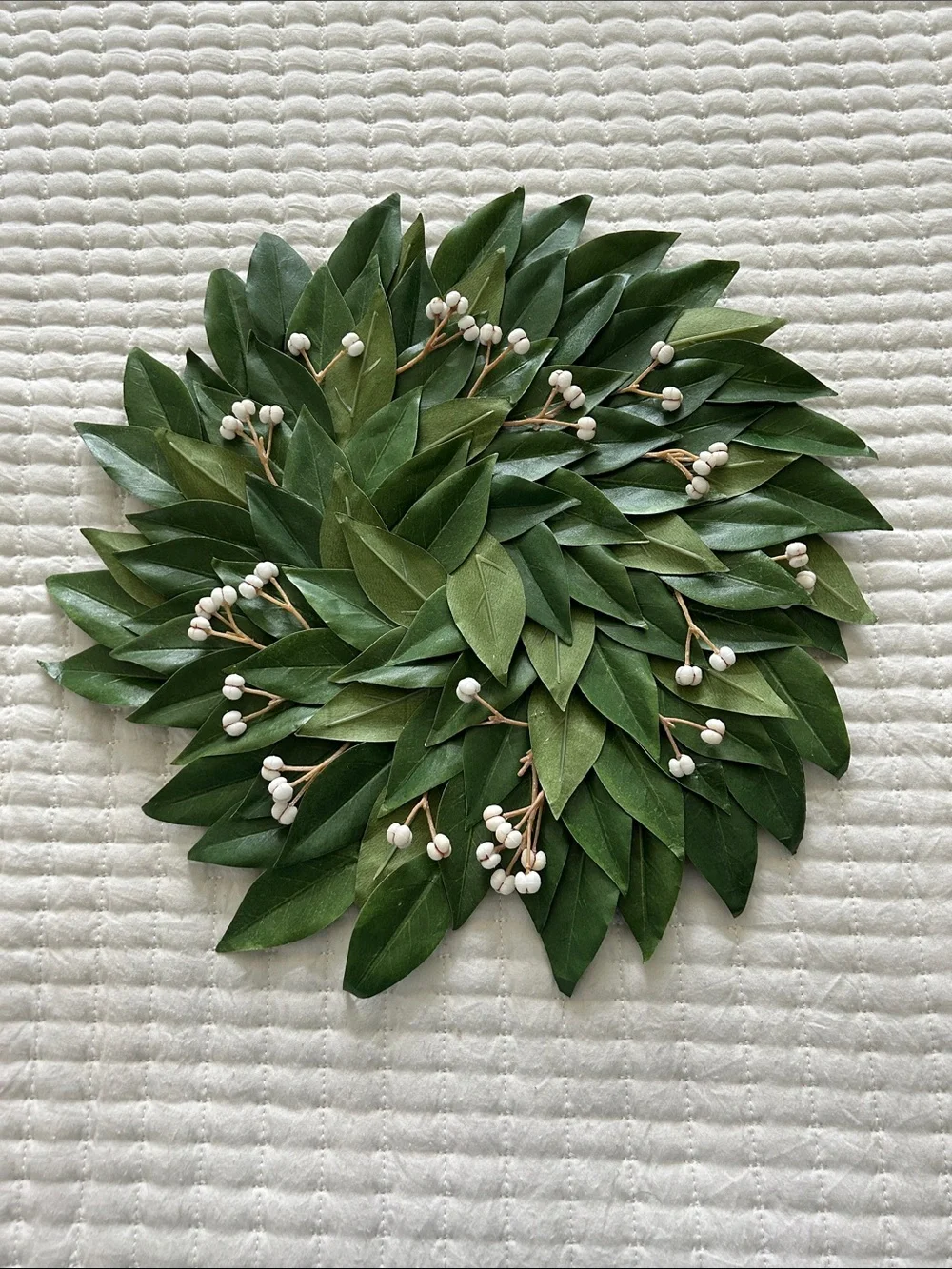 Pottery Barn Leafy Plate Chargers, Set of 4 (Set B)